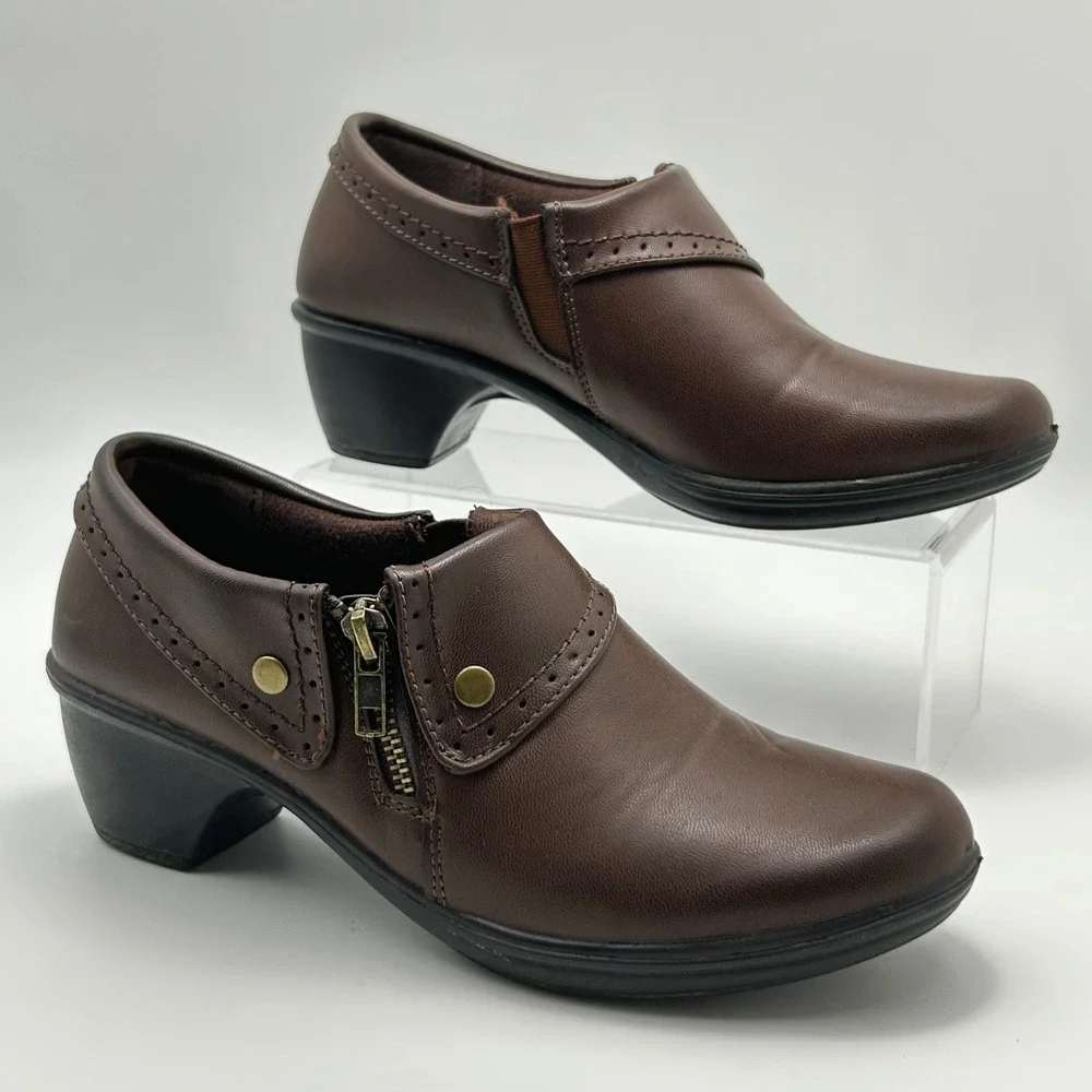 White Mountain Heeled Loafers Womens 6.5 Brown Side Zip Block Heel Dark Academia